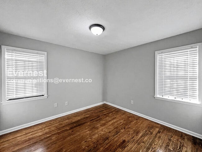 Building Photo - 3484 Naylor Dr