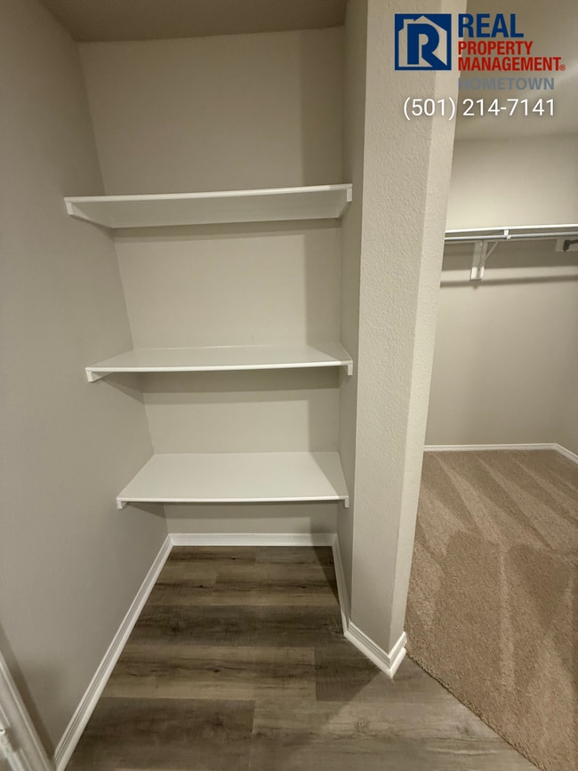 Building Photo - 6065 Discovery Trl