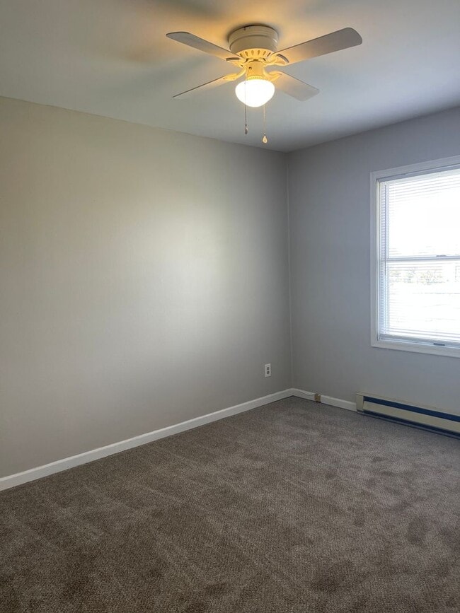 Building Photo - Welcome to this beautifully renovated 2-bedroom, 1.5-bathroom home in Columbus, OH!