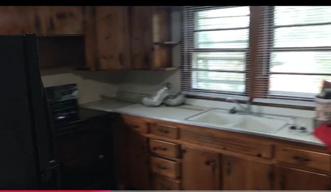 Building Photo - Nice 3 bedroom 1 bath in heart of Woodbury