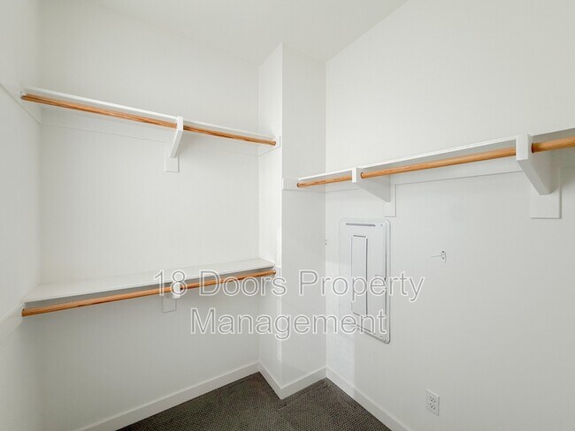 Building Photo - 10482 San Diego Mission Rd