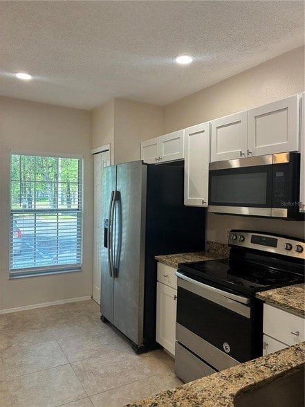 Building Photo - 8648 Hunters Key Cir