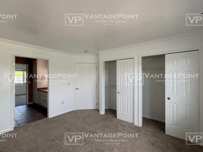 Building Photo - 1684 Twin Lakes Cir