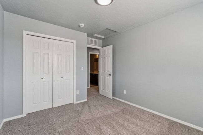 Building Photo - 1367 Placerville Ct