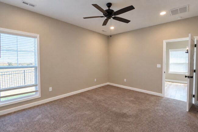 Building Photo - 1407 Brook Hill Drive