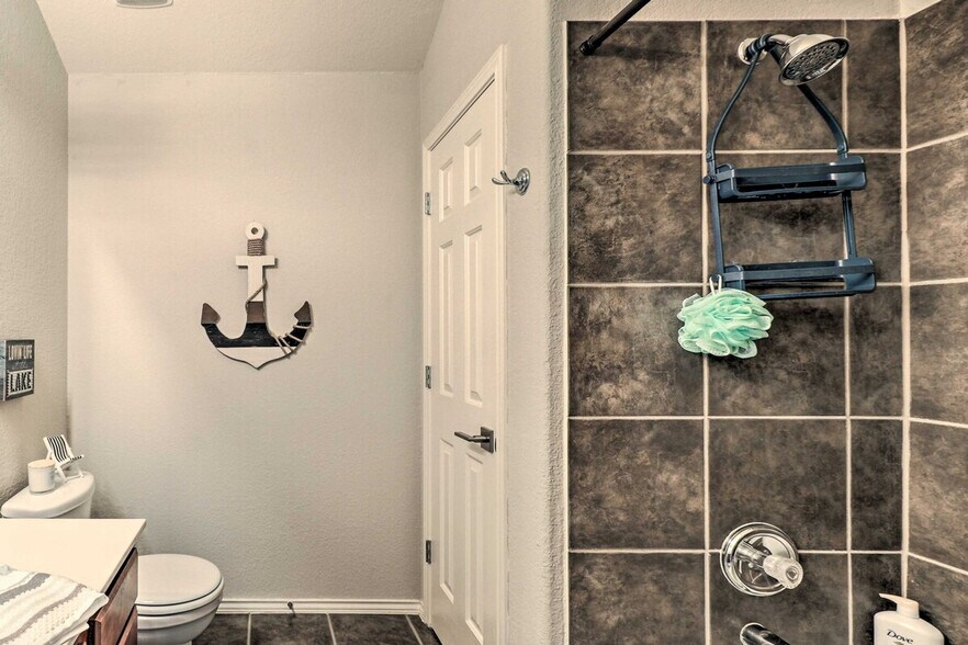 Building Photo - 21100 Santa Ana Cove