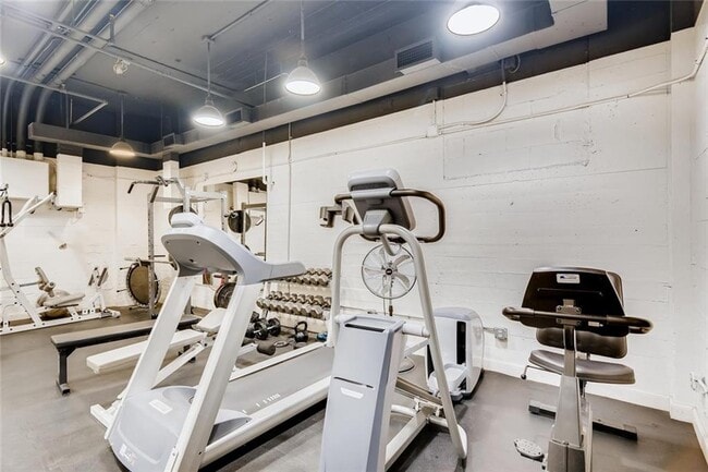 Building Photo - 710 Colorado St