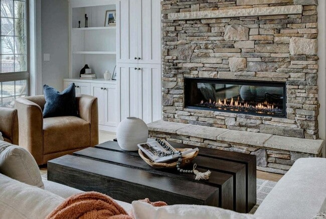 Building Photo - Beautiful home perfect for entertaining