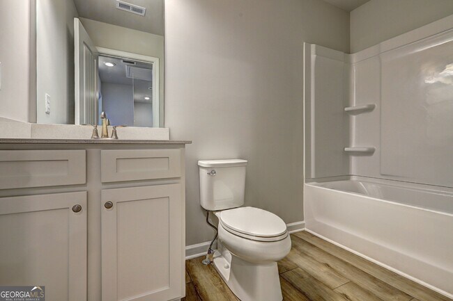 Building Photo - 479 Payne Dr