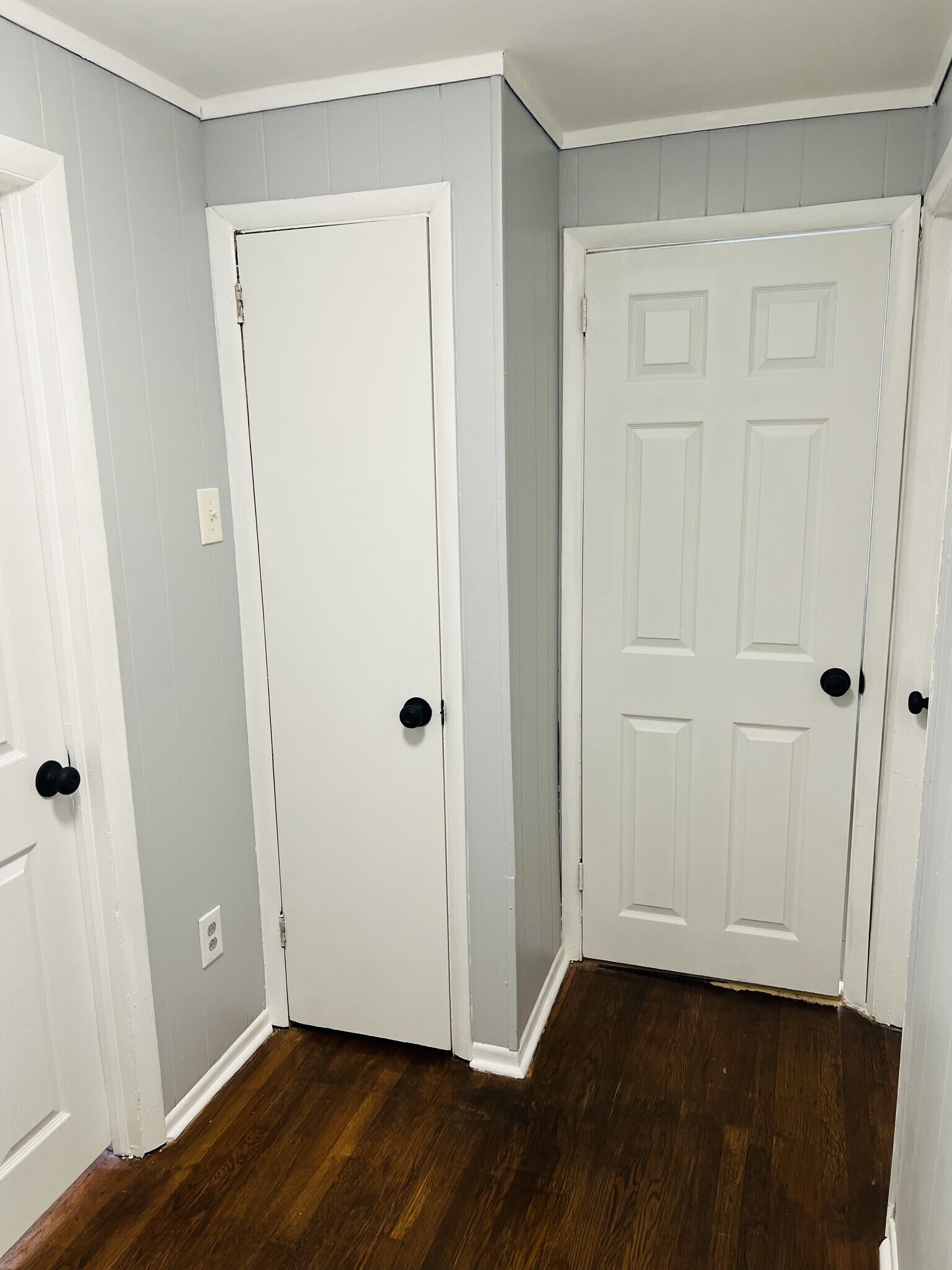 Hallway, Closet Door - 130 Spring Valley Rd