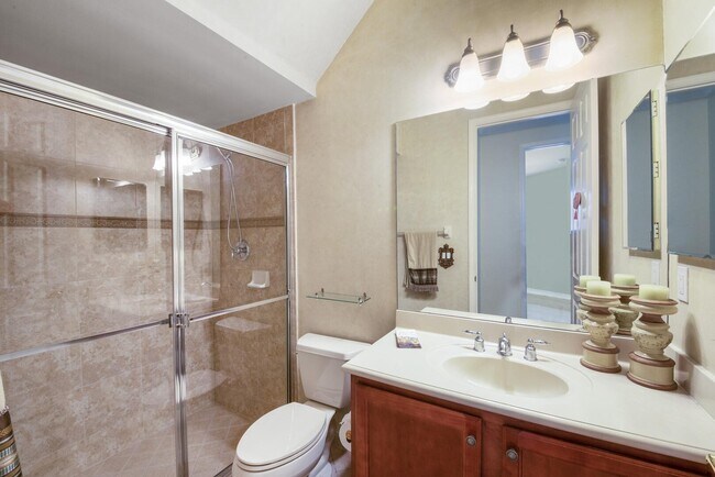 Building Photo - 8273 Emerald Winds Cir