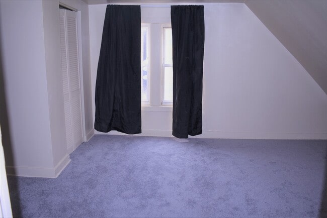 Building Photo - 4835 W Congress Pkwy