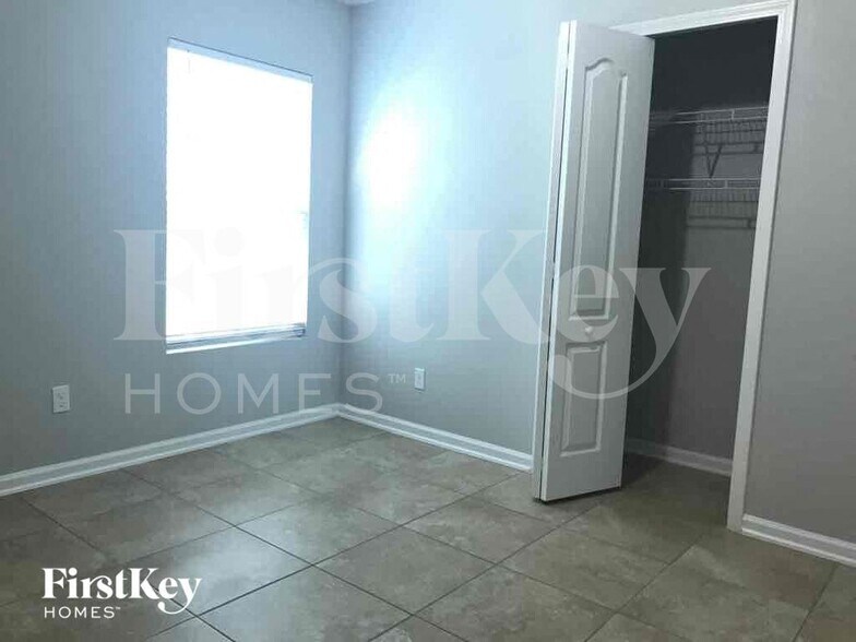 Building Photo - 13319 Smithwick Ln