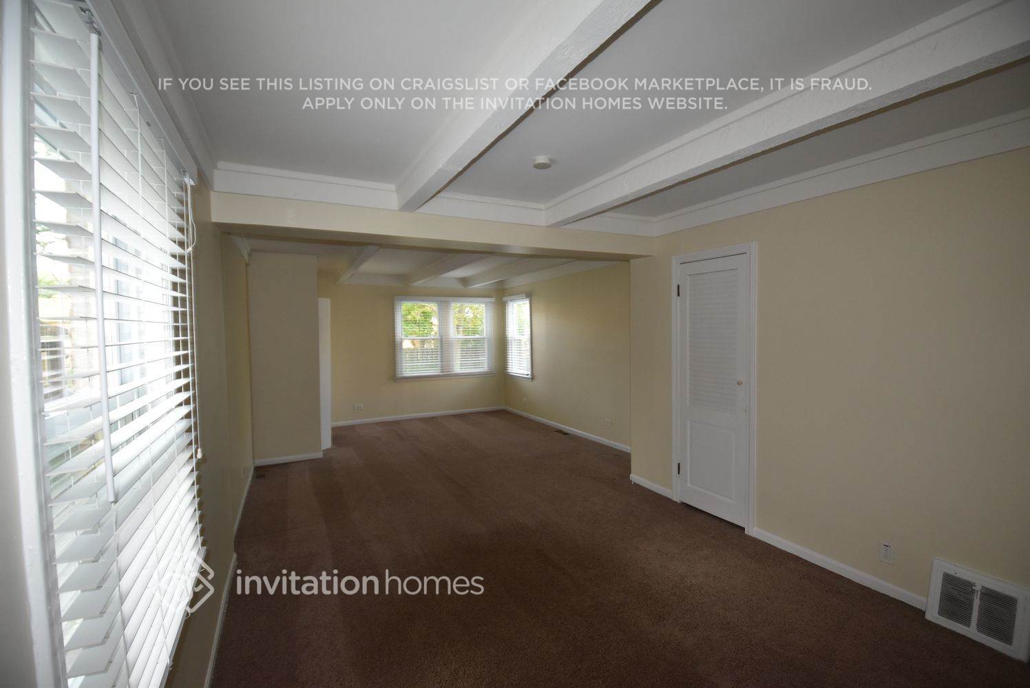 Building Photo - 1808 W 187th St