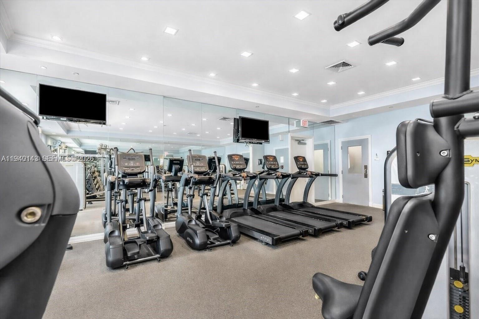 Building Photo - 250 Sunny Isles Blvd