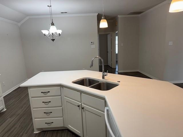 Building Photo - 106 Royal Crest Ct