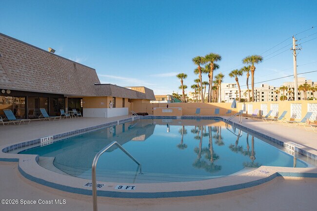 Building Photo - 2700 N Hwy A1A
