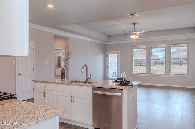 Building Photo - 400 Eastwood Dr