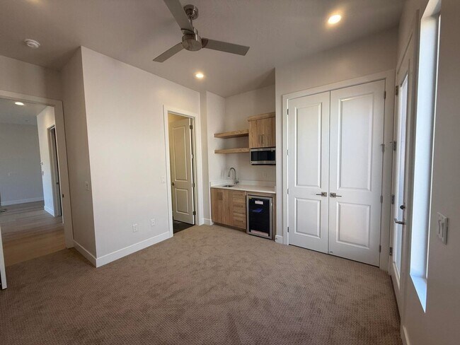 Building Photo - Brand New 4 Bedroom Home!!
