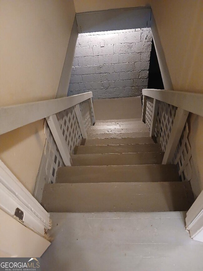 Building Photo - 2019 Claude St NW