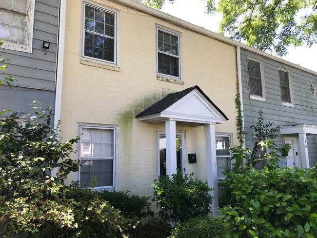 Building Photo - 801 Monte Sano Avenue #A3 - Summer Place