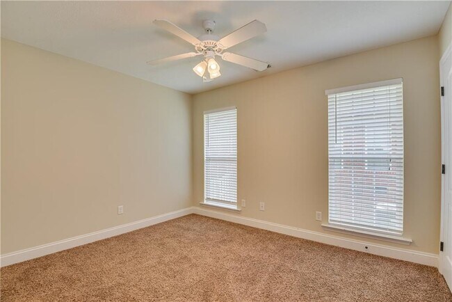 Building Photo - 1089 Grove Landing Ln