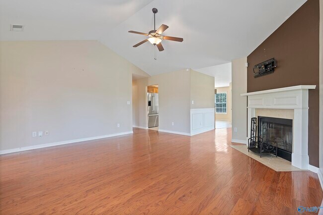 Building Photo - 108 Landings Way Dr