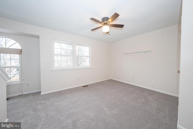 Building Photo - 26 Rampart Dr