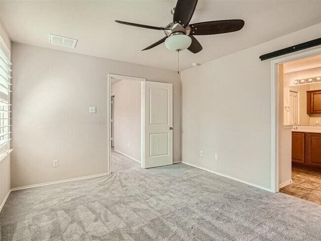 Building Photo - 819 Palo Duro Dr
