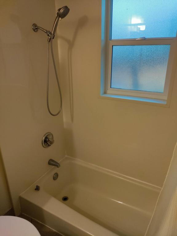 Building Photo - 4 Blaine Ct