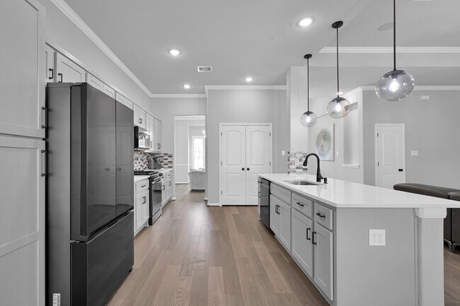 Building Photo - 18207 Samie Nell Ct