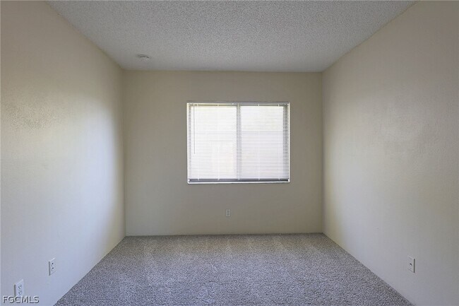 Building Photo - 12353 Woodrose Ct