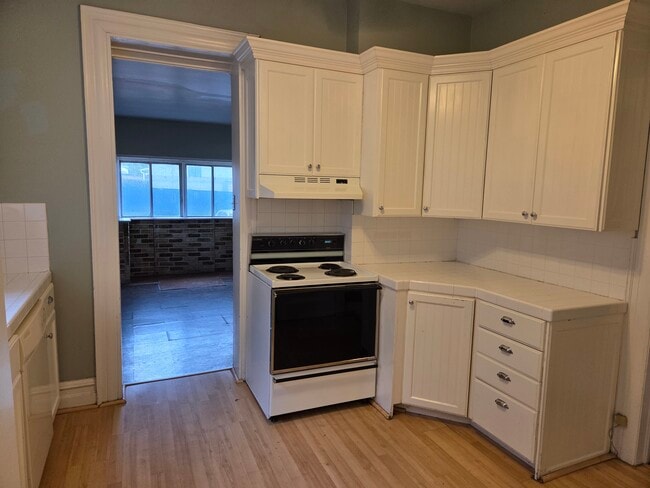 Building Photo - 1250 E 100 S