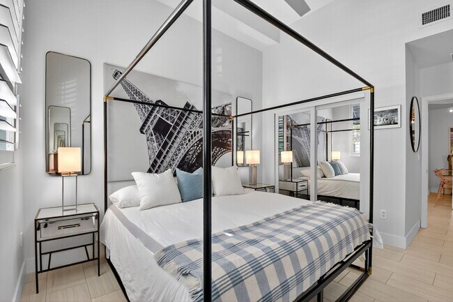 Building Photo - 600 S Dixie Hwy