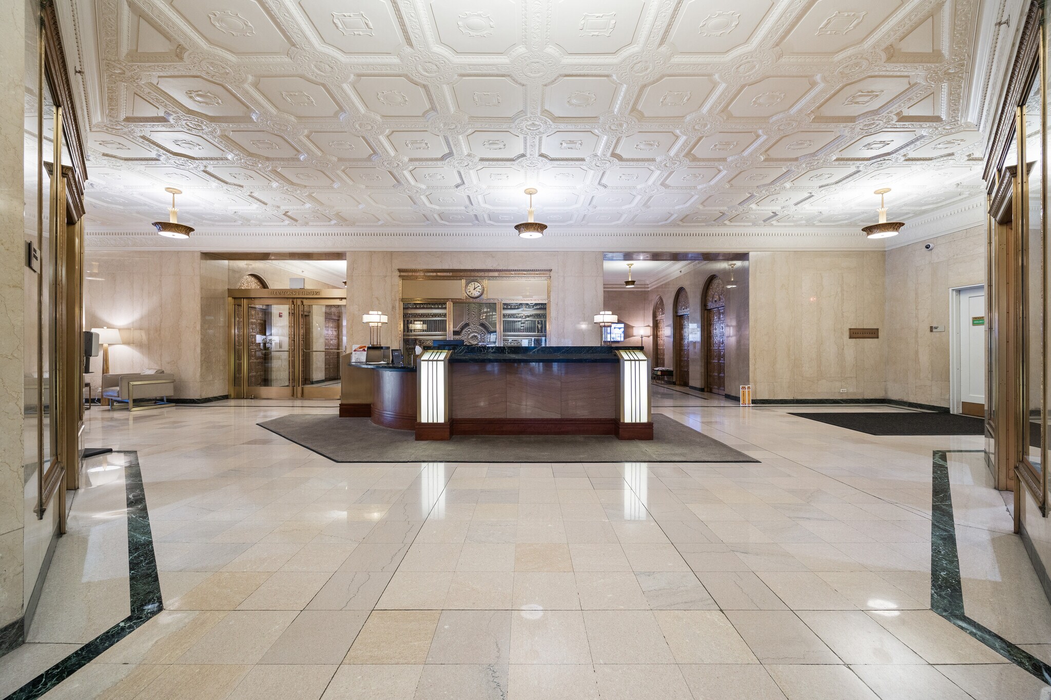 Building Photo - 310 S Michigan Ave