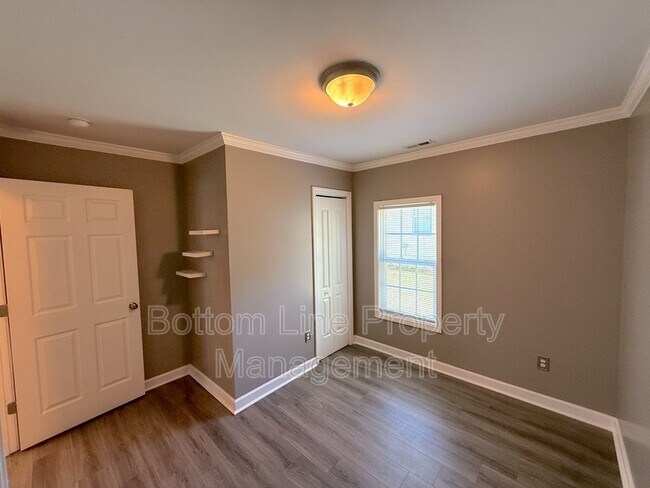 Building Photo - 1216 Jackson Rd