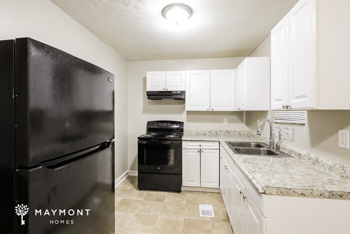 Building Photo - 4858 Bartlett Ct