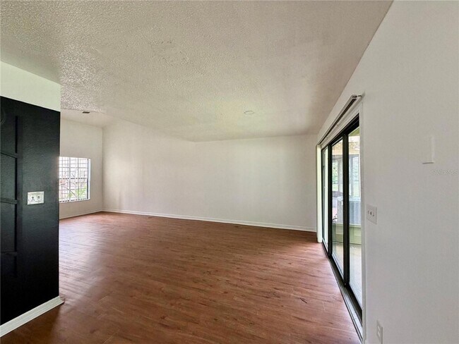 Building Photo - 2135 Balboa Way