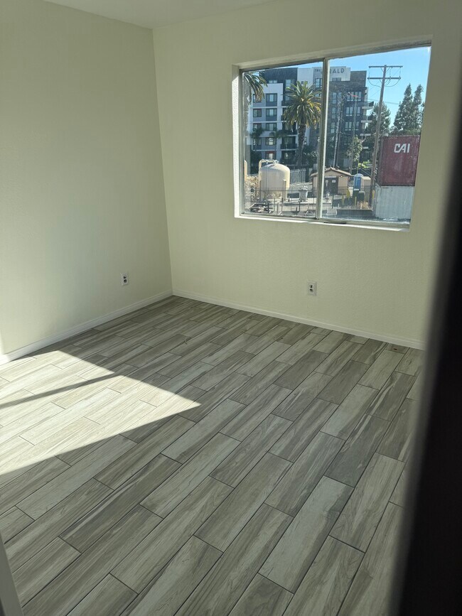 Bedroom #2 - 118 W Santa Fe Ave