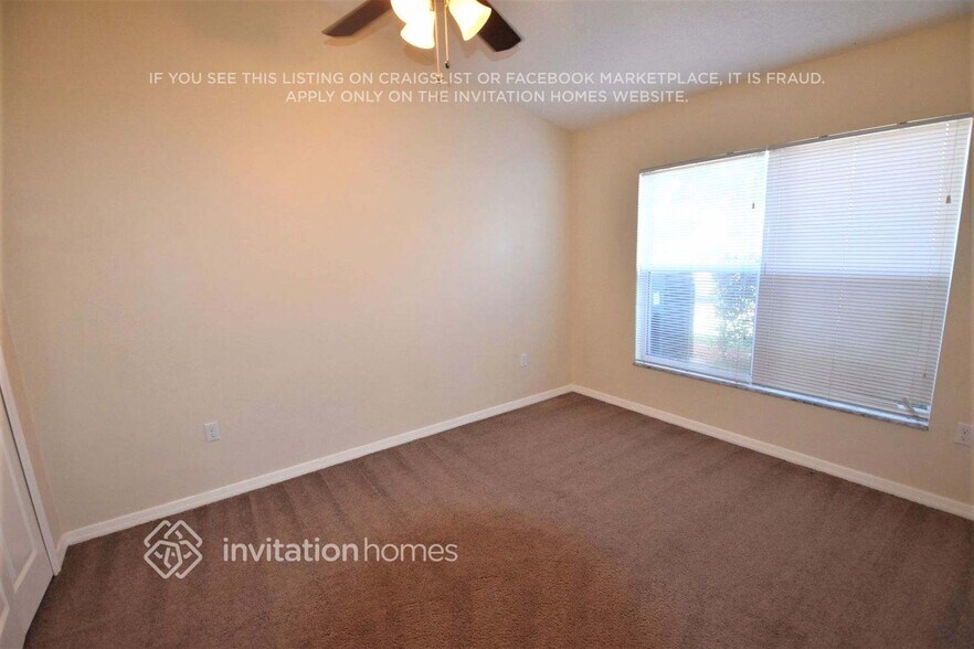 Building Photo - 549 Lancer Oak Dr