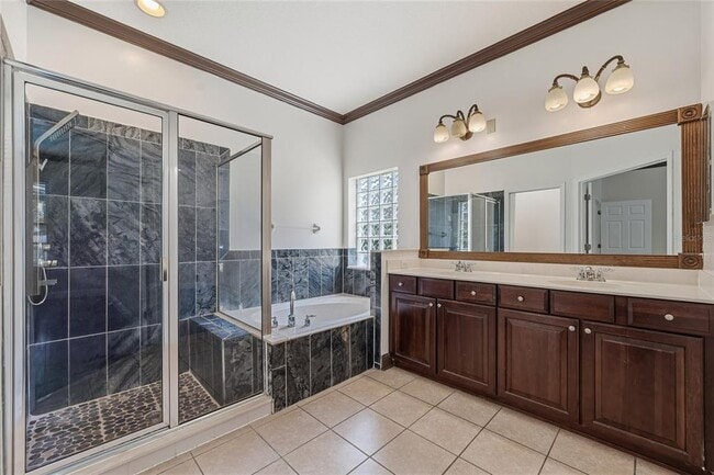 Building Photo - 13932 Florigold Dr