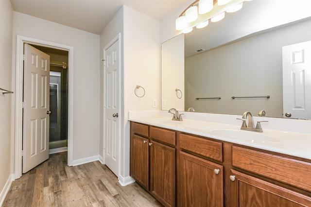 Building Photo - 128 Dodge City Ct