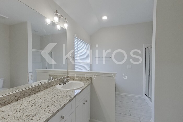 Building Photo - 251 Magnolia Dr