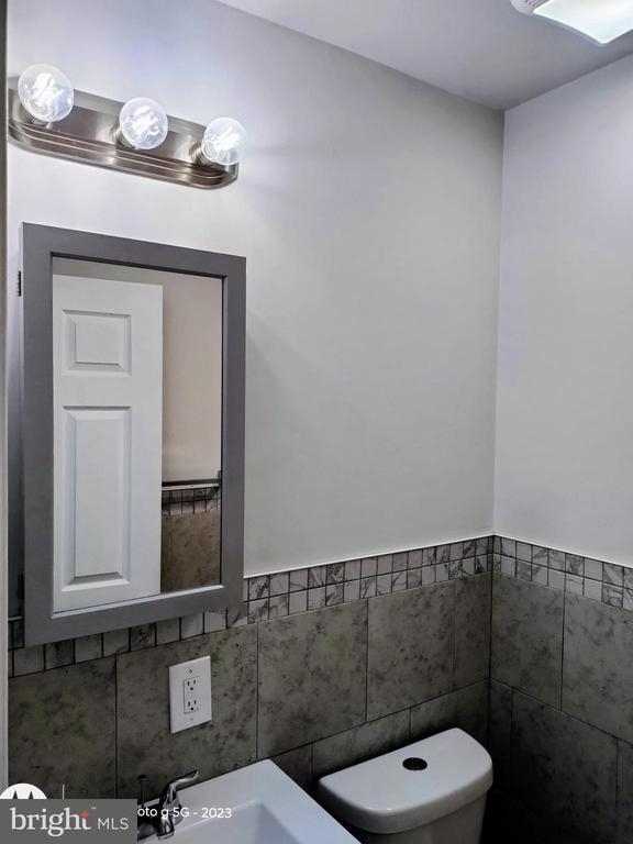 Building Photo - 1224 Clover Ln