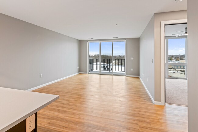 Building Photo - 8041 W Bluemound Rd