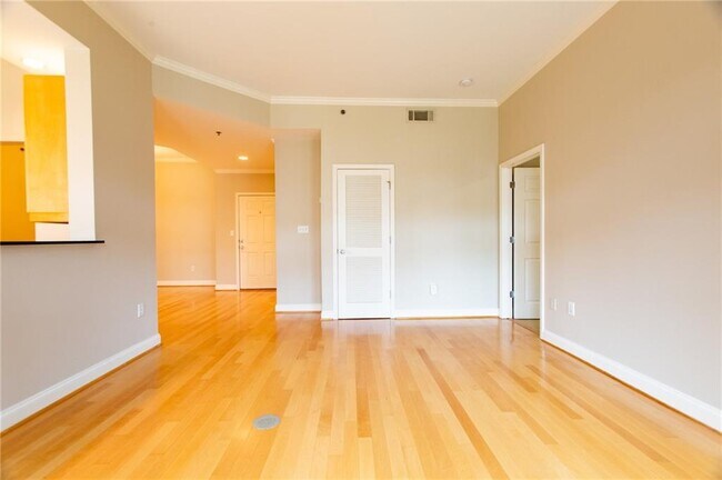Building Photo - 50 Biscayne Dr NW