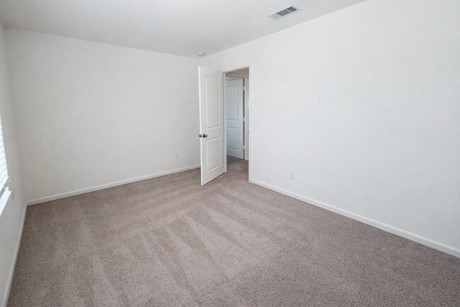 Building Photo - 669 Amesbury Rd