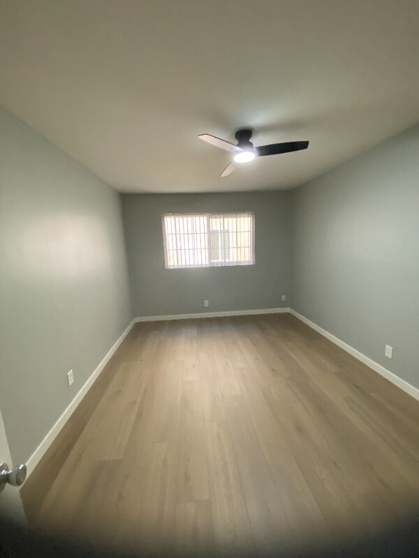 Building Photo - 7749 Reseda Blvd