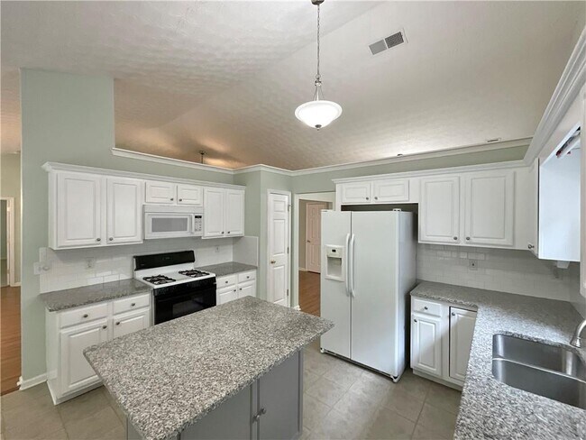 Building Photo - 3317 Freedom Landing NW