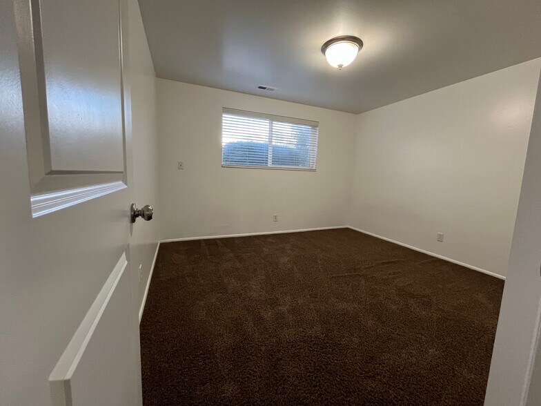 Bedroom - 344 S 150 W